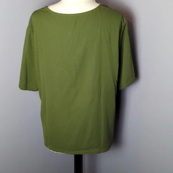 Green Sleeve Top W/ Zipper embellishments NWOT - Picture 4 of 6